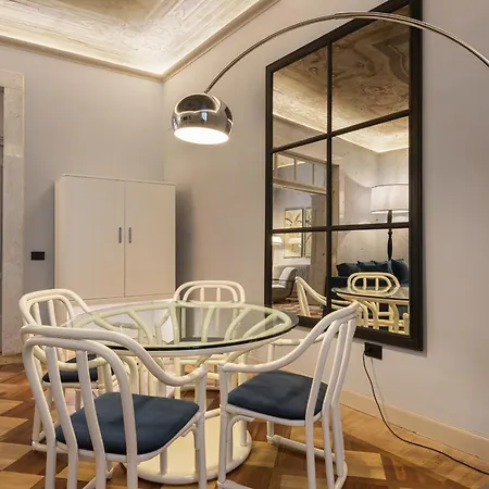 Maison Spada - Luxury With Elevator Apartment Florence